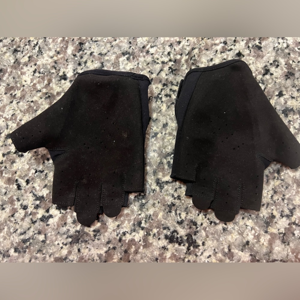 Lululemon Wunder Train Gloves - XS/S